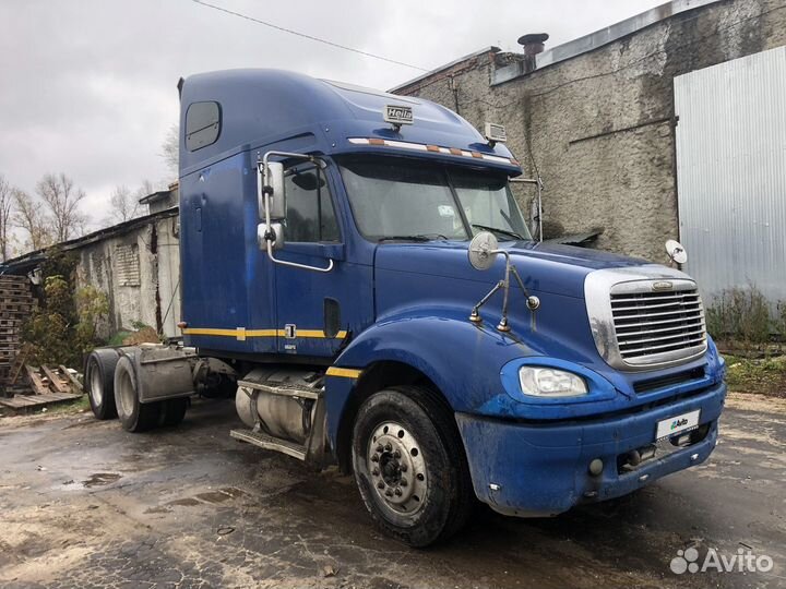 Freightliner Columbia, 2002