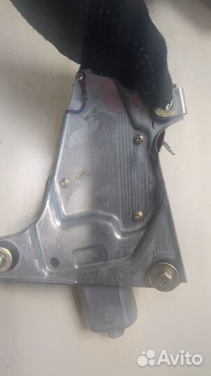 Двигатель стеклоочистителя задний Mazda 626, 2000