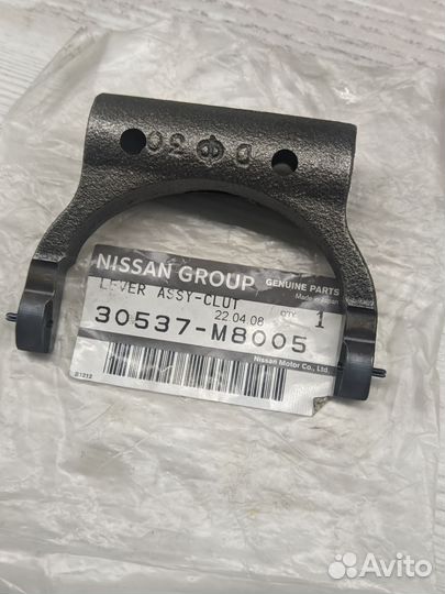 Вилка сцепления Nissan