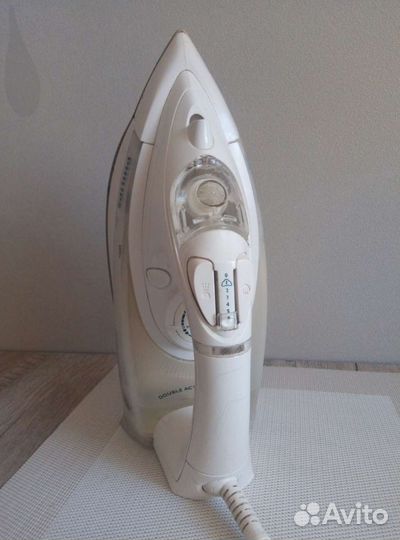 Утюг Philips azur 4411/32