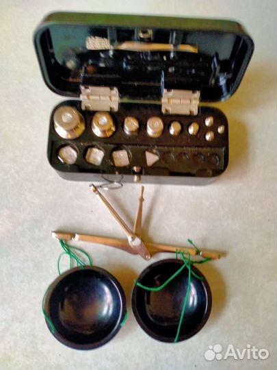 Весы равноплечие ручные вр-20 с разновесами