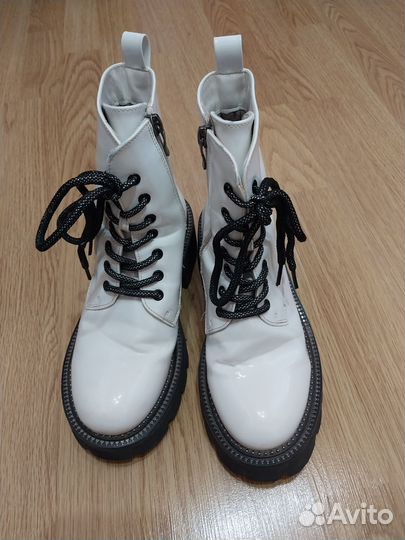 Ботинки женские весенние 35р