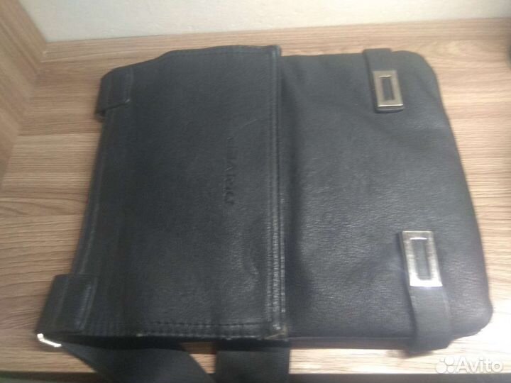 Мужская кожаная сумка через плечо