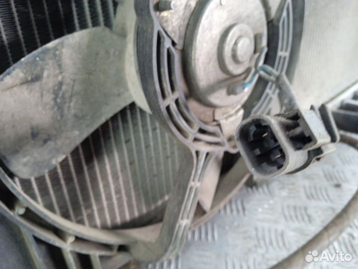 Диффузор с вентилятором Мазда Капелла