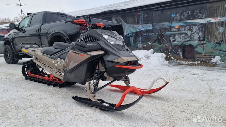 Ski-Doo Summit X Expert 154 850 E-TEC turbo