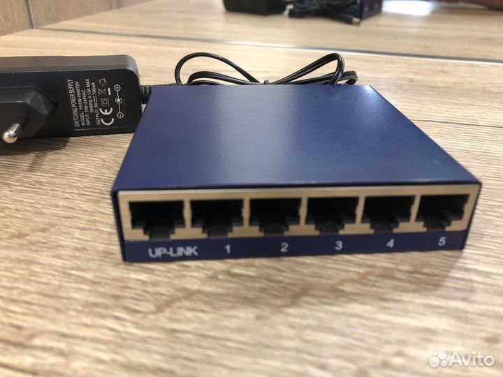 Коммутатор Acorp HU5D
