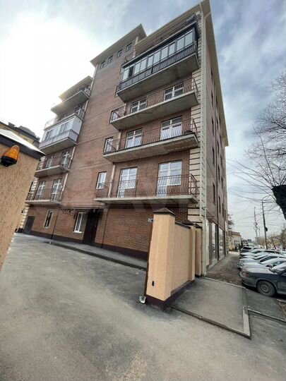 2-к. квартира, 70 м², 5/6 эт.