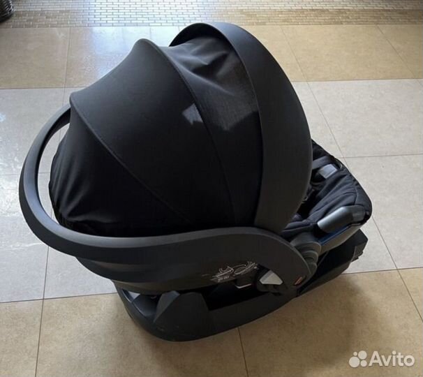 Автолюлька stokke besafe izi GO с базой isofix