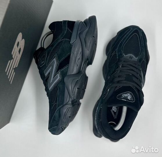 Современные New Balance 9060 Black