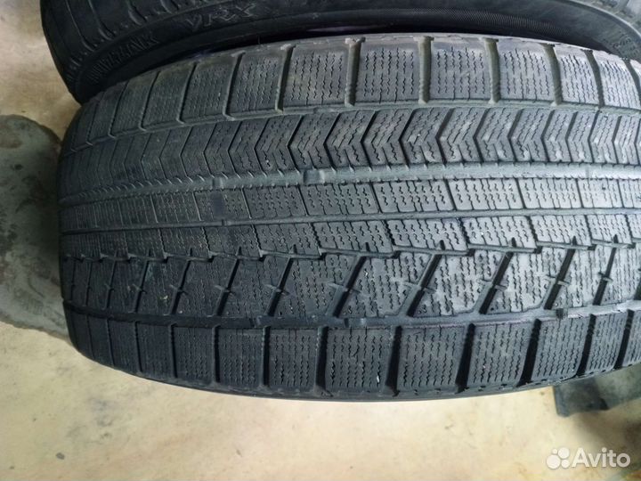 Bridgestone Blizzak VRX 225/55 R17