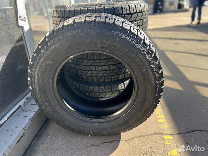 Yokohama Geolandar A/T G015 325/60 R20 118S