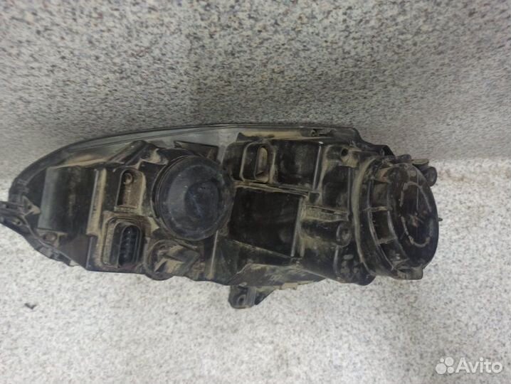 Фара правая Volkswagen Golf 5 2007