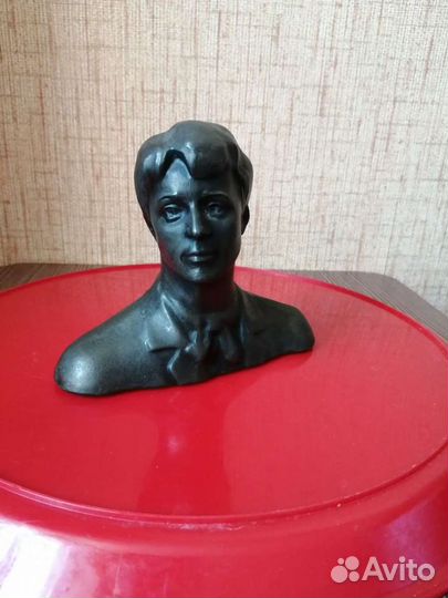 Бюст Есенин СССР