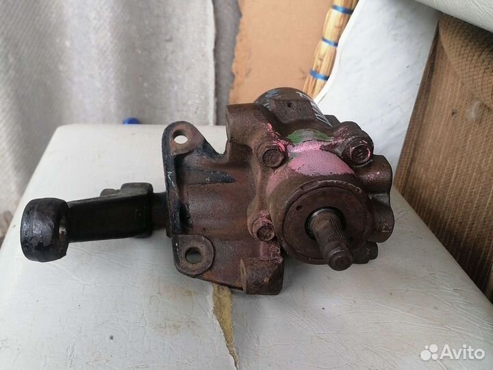 Рулевой редуктор на toyota toyoace YR20