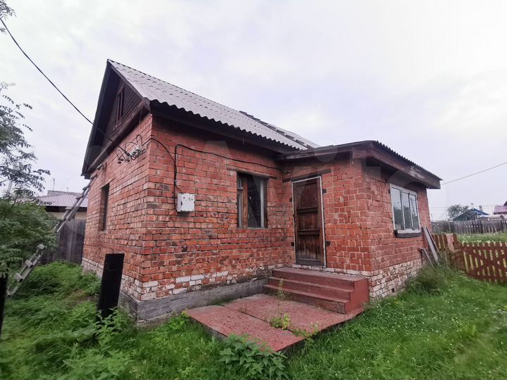 Дом 30,6 м² на участке 6 сот.