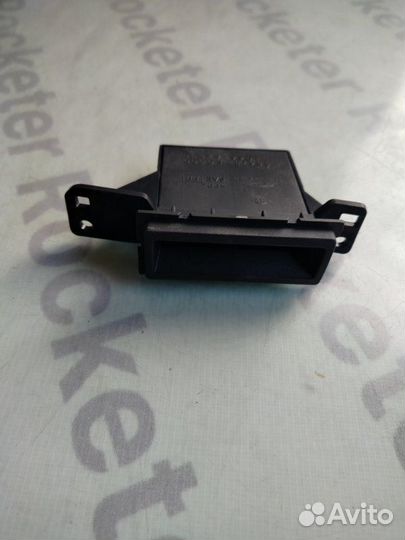 Визитница Nissan Fuga 2006