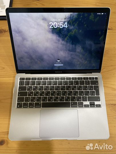Macbook Air 13 M1 8/256gb