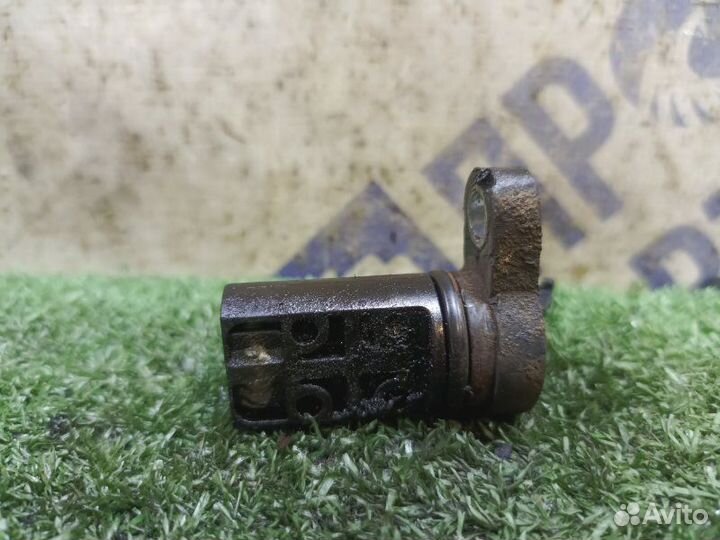 Датчик положения коленвала Nissan Almera Classic