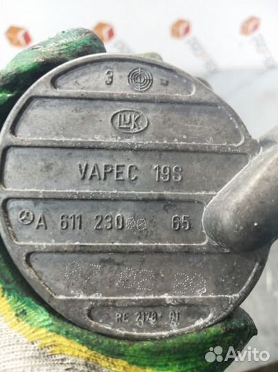 Насос вакуумный Mercedes E-Class W210 OM611 2.2
