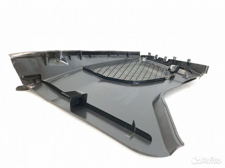 Жабо правое Mercedes-Benz E-Class S213 3.0D OM642