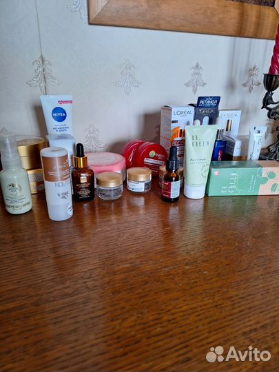 Флаконы и тубы пустые из-под косметики