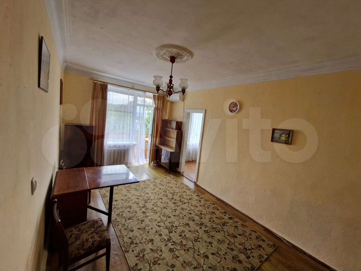 2-к. квартира, 47 м², 3/3 эт.