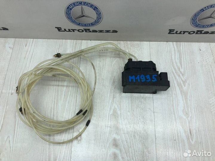 Блок клапанов пневмоподвески Mercedes W164