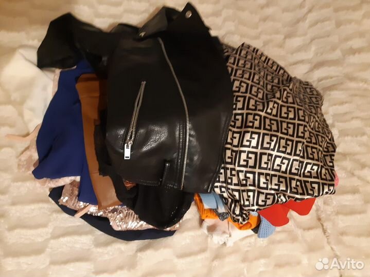 Пакет женских вещей 40-42 размер