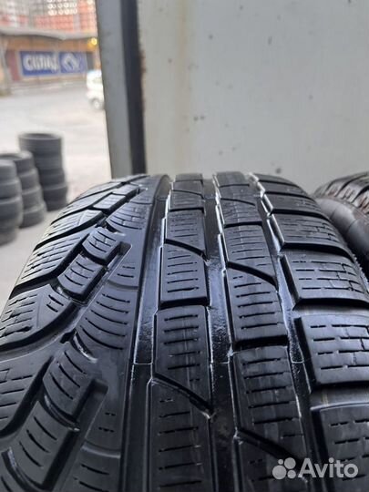 Pirelli Winter Sottozero 210 225/60 R17 99H