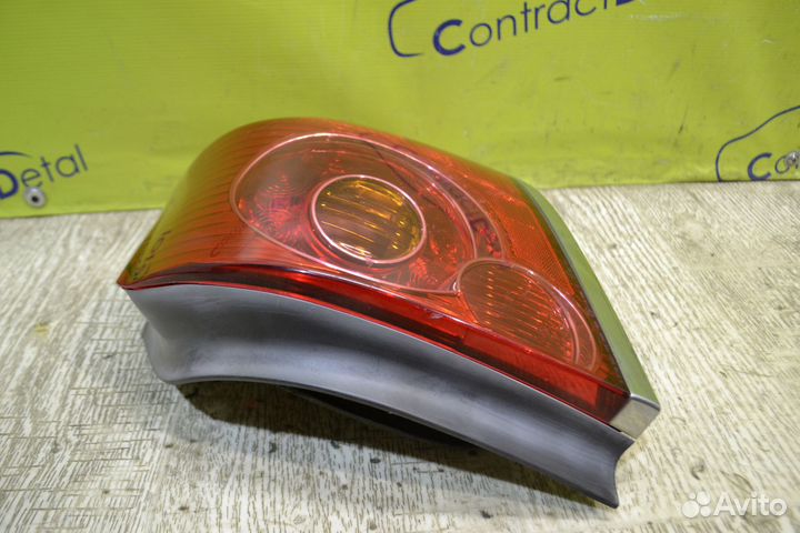 Фонарь правый Тойота Авенсис 2 2003-2006