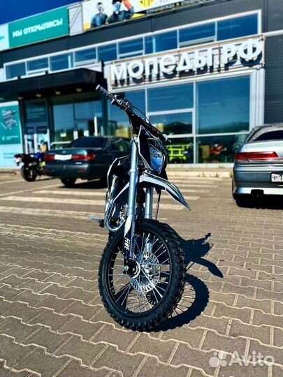Питбайк Regulmoto Five EM 125 кубов полуавтомат
