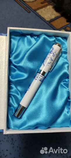 Ручка шариковая подарочная