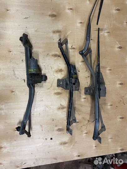 Трапеция дворников Ауди фольксваген