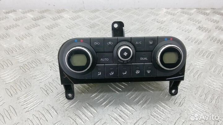 Блок управления климатической установкой Nissan Qa