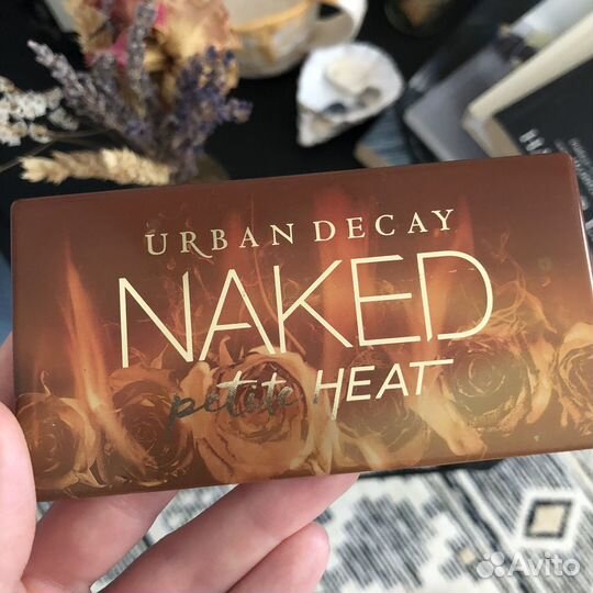 Палитра теней Urban Decay Naked Petite Heat