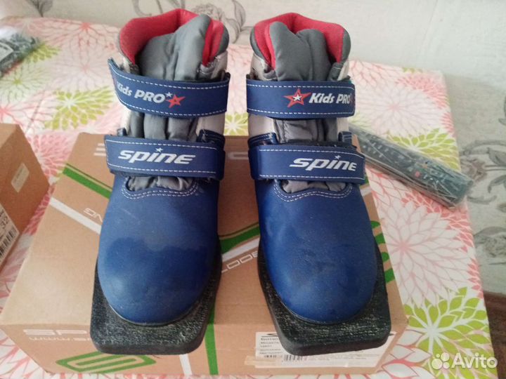 Лыжные ботинки классические