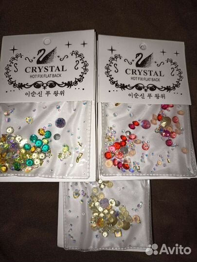 Продам украшения для ногтей