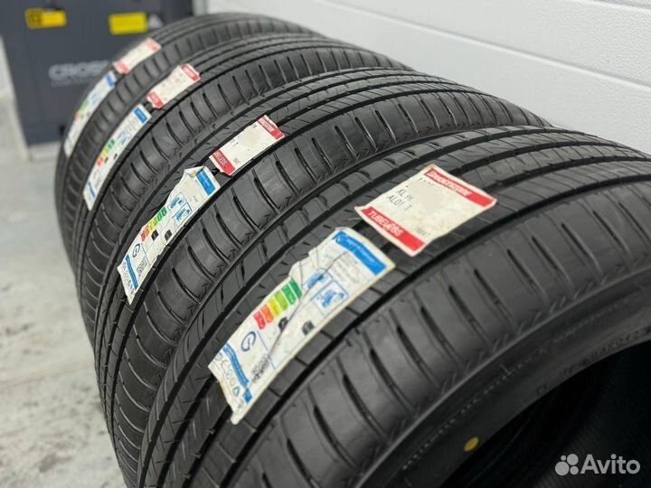 Bridgestone Alenza 001 245/45 R20 99V