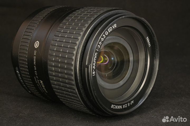 Nikon DX AF-S 18-300mm 1:3.5-6.3G VR