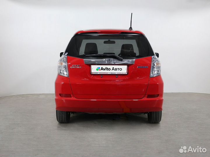 Honda Fit Shuttle 1.3 CVT, 2012, 95 500 км