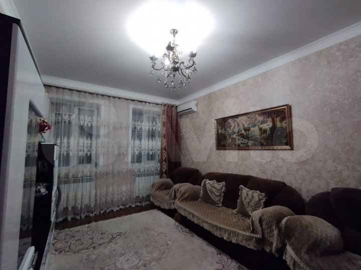 2-к. квартира, 43 м², 1/2 эт.