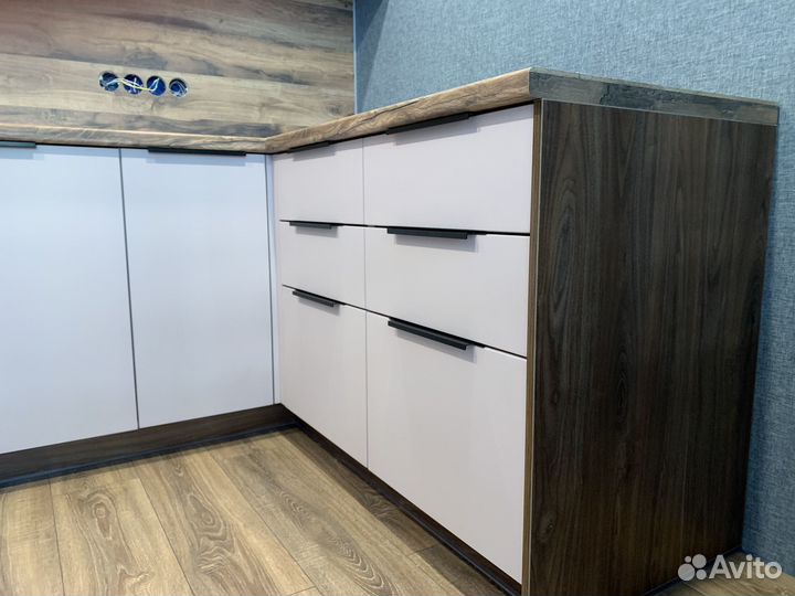 Кухня П-образная (цена за весь гарнитур) ксп:36250