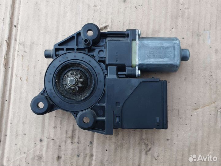 Моторчик стеклоподъёмника Renault Megan III