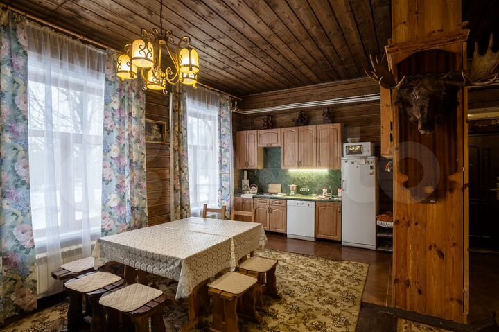 Дом 210 м² на участке 100 сот.