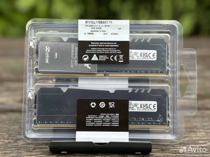 Оперативная память ddr4 16gb 3600 RGB Kingston