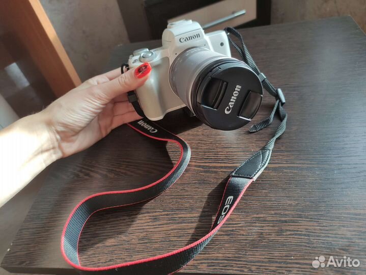 Фотоаппарат Canon EOS M50 EF-M18-150 IS STM Kit Wh
