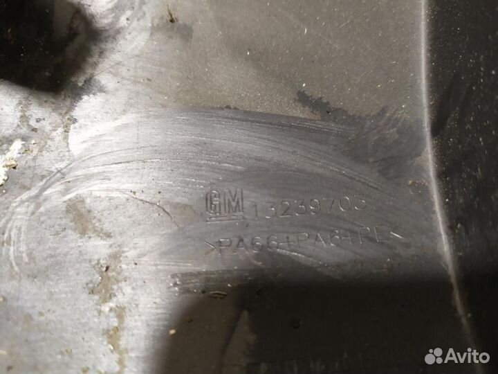 Кожух рулевой колонки Opel Astra H