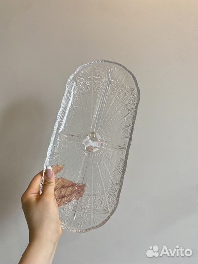 Стеклянное блюдо