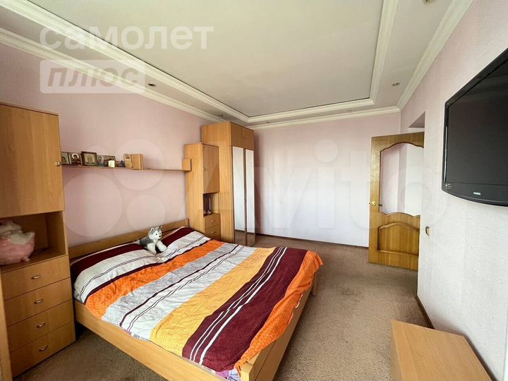 2-к. квартира, 61,8 м², 9/9 эт.