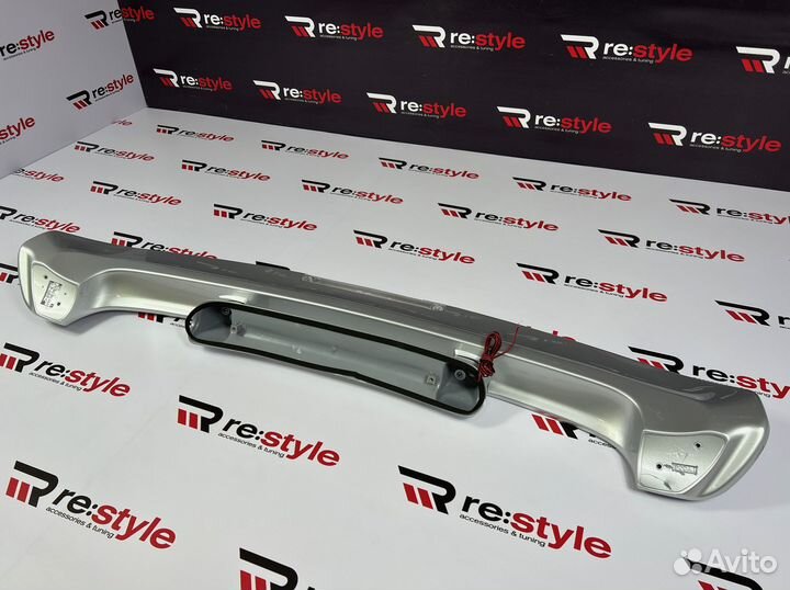 Спойлер Наверх Toyota Land Cruiser 100 Jw82FB